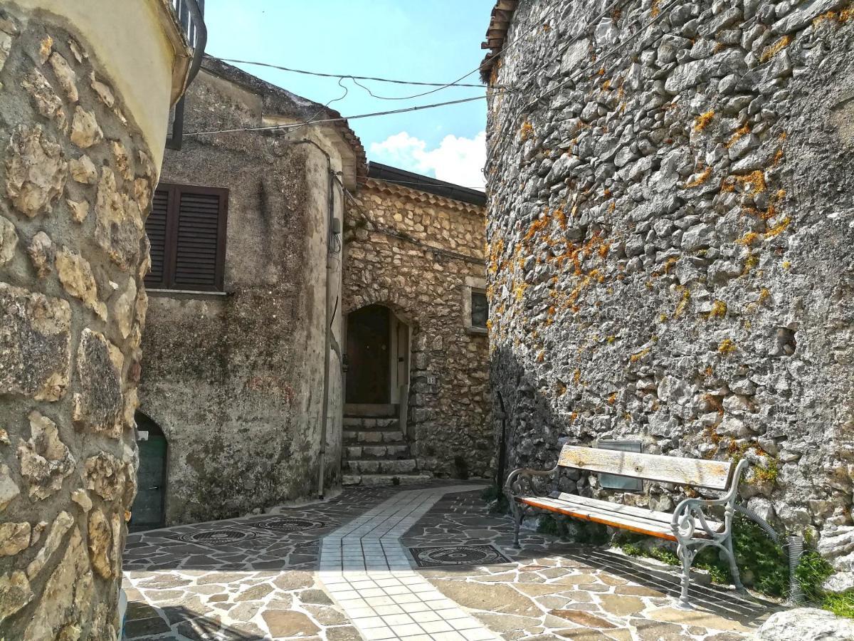 B&B Milleunapietra Romantic Guest House Ausonia Екстериор снимка