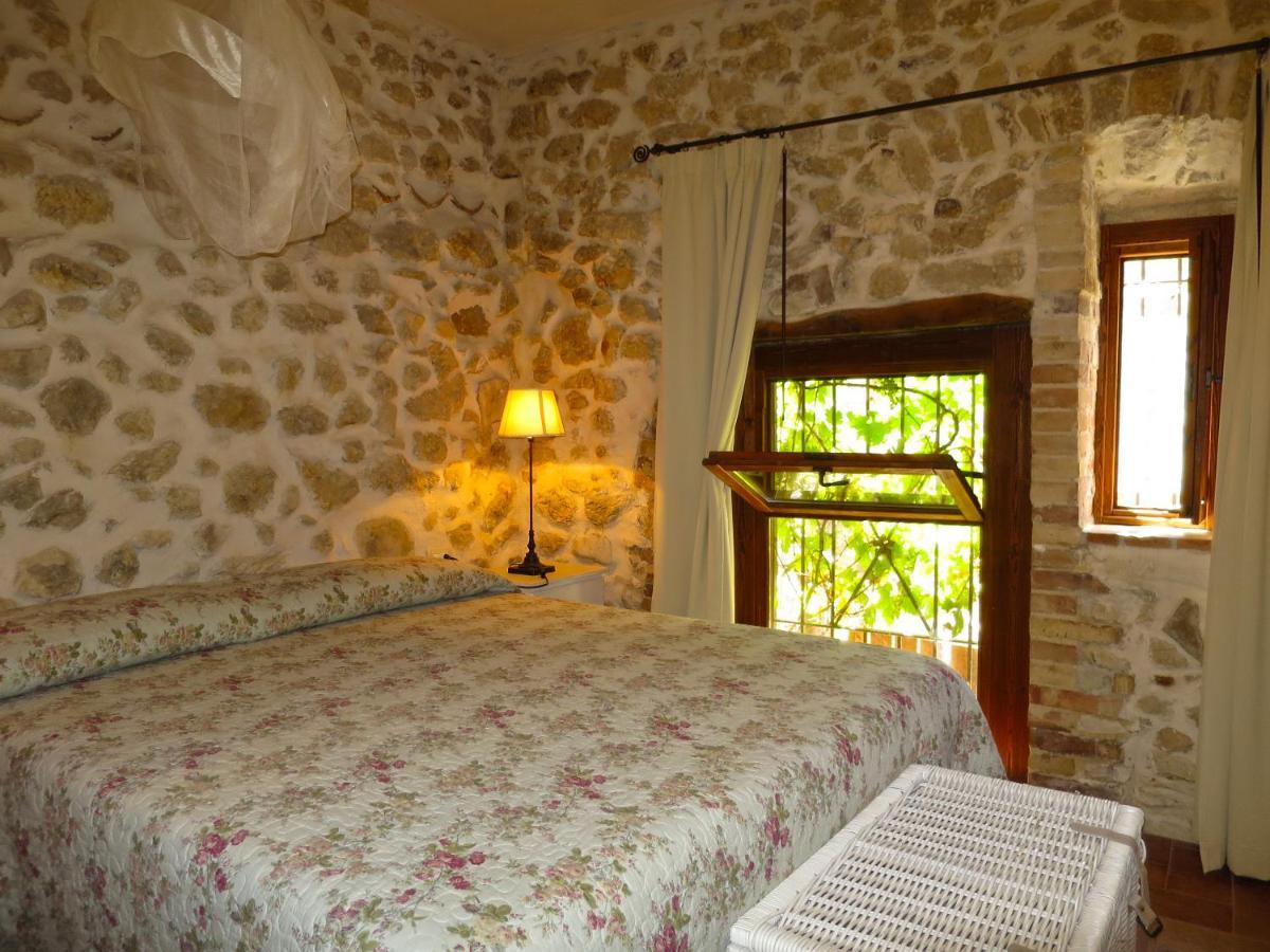 B&B Milleunapietra Romantic Guest House Ausonia Екстериор снимка