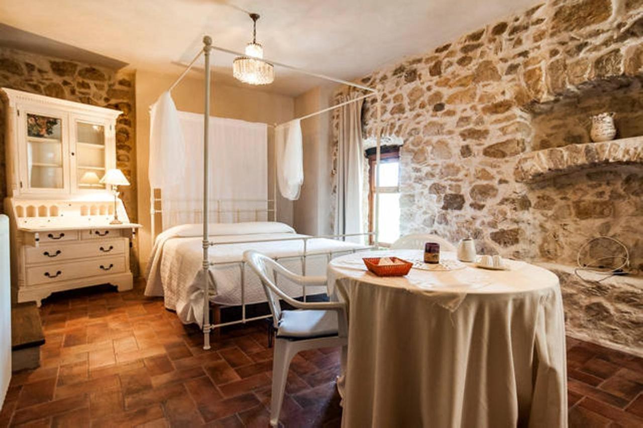 B&B Milleunapietra Romantic Guest House Ausonia Екстериор снимка