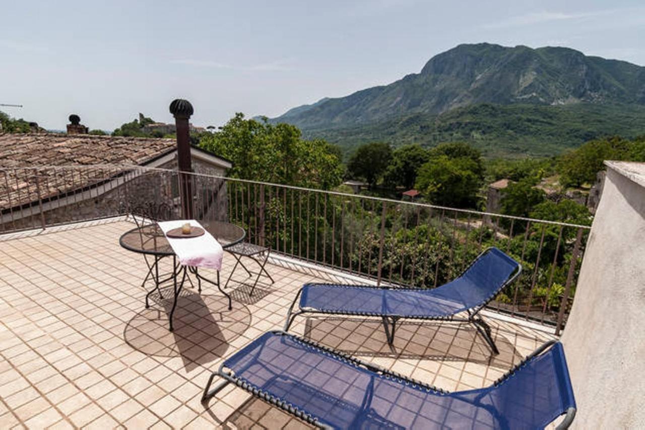 B&B Milleunapietra Romantic Guest House Ausonia Екстериор снимка